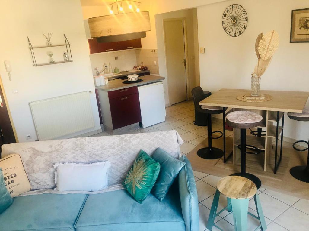 Le Camelia Apartment Tallard Ngoại thất bức ảnh