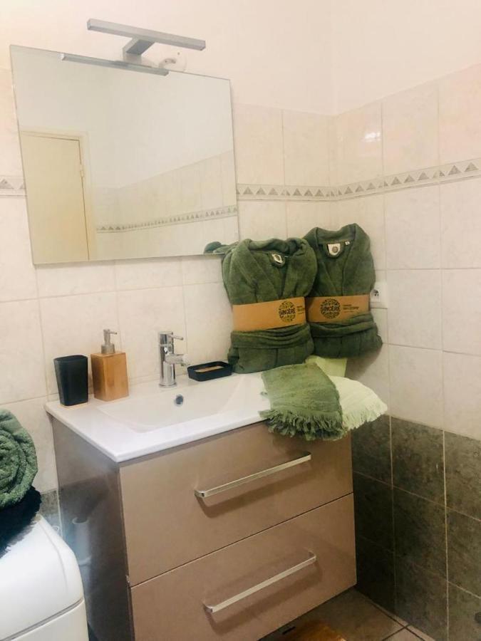 Le Camelia Apartment Tallard Ngoại thất bức ảnh